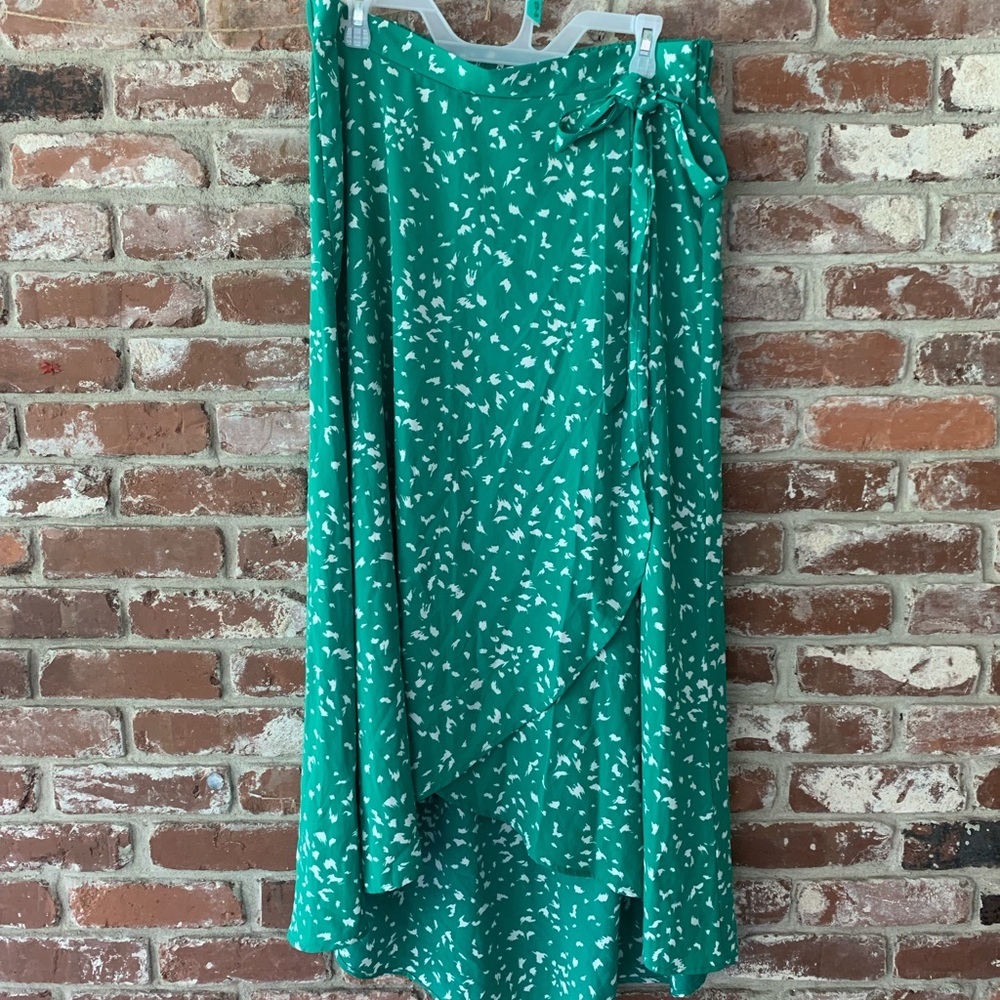 Le Lis Collection Faux Wrap Skirt
